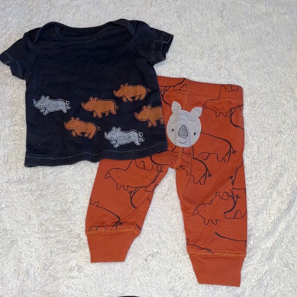 Carters 3-6 month rhino matching pj set 3-6 months 🦏